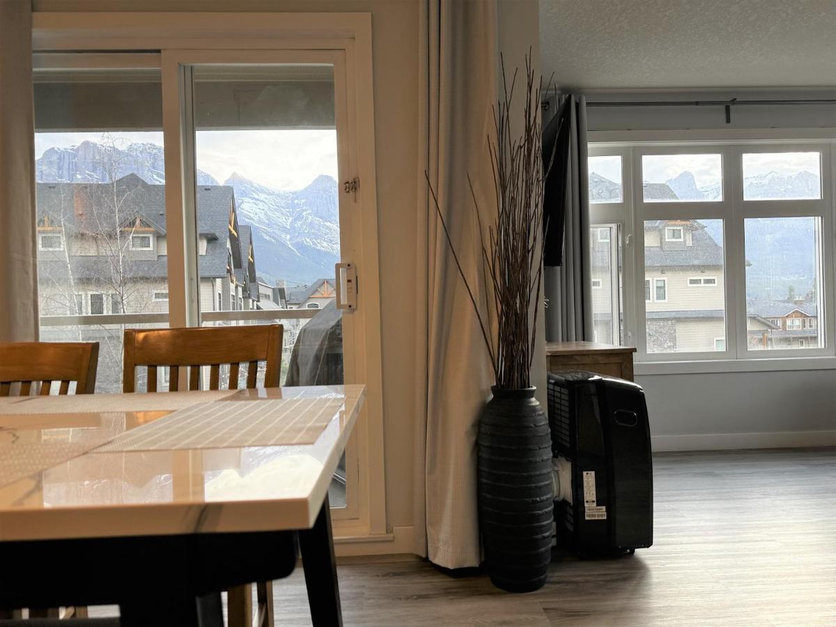 Rocky Mountain View Apartment Canmore